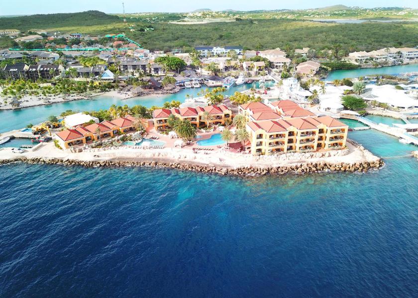  Willemstad exterior view