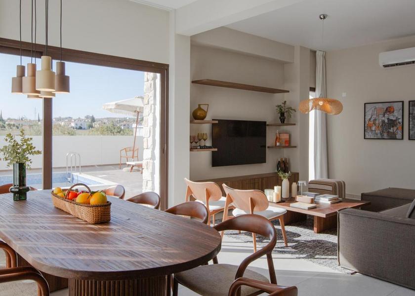 Larnaca District Larnaca facilities