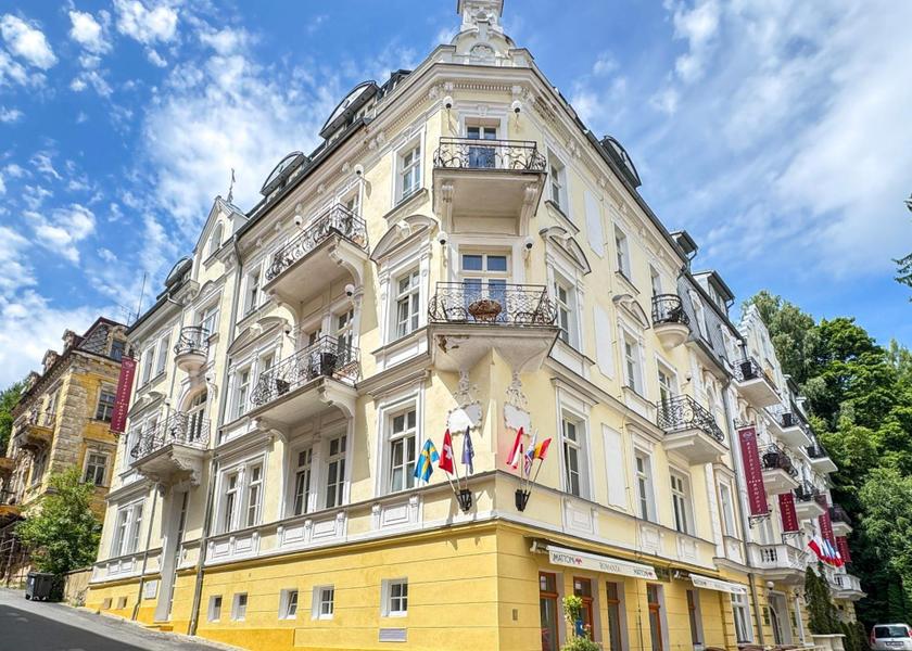 Karlovy Vary (region) Marianske Lazne exterior view