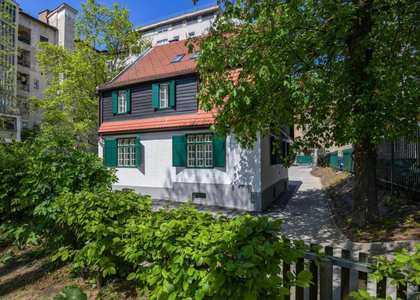  Ljubljana surrounding environment