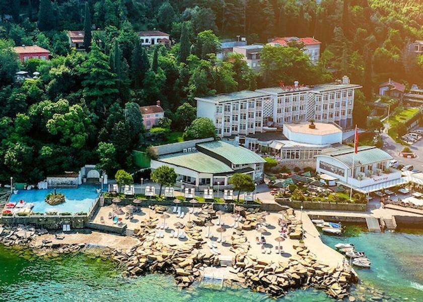  Piran Front of property