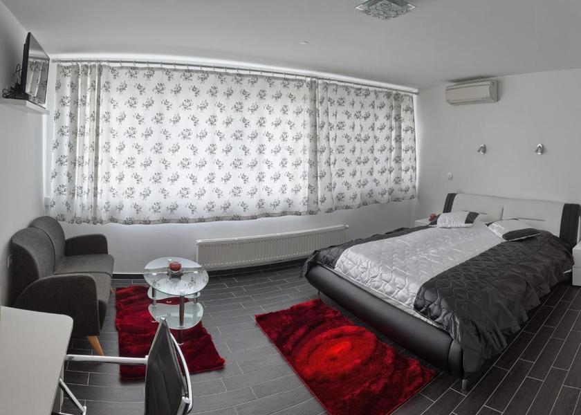  Maribor Deluxe Double Room with City View