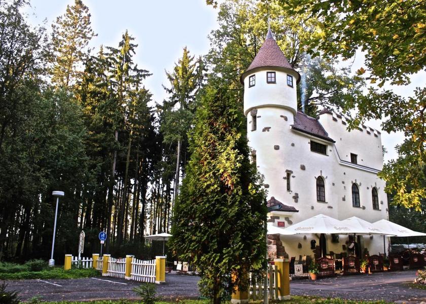 Karlovy Vary (region) Frantiskovy Lazne surrounding environment