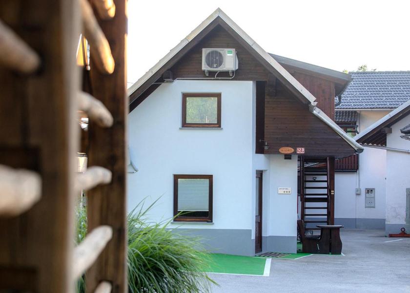  Radovljica 