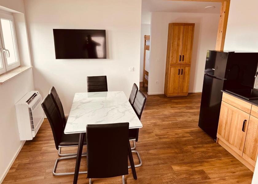 shared lounge/tv area