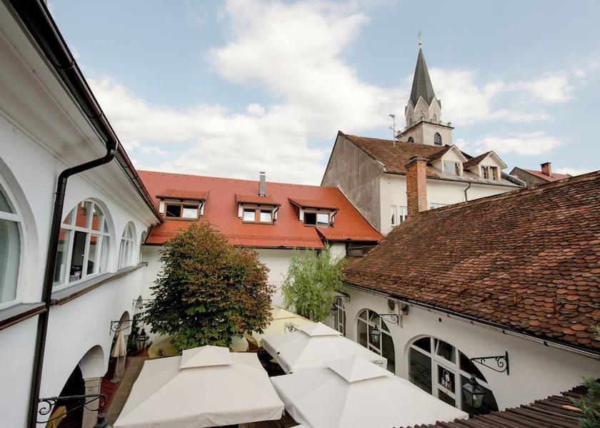  Kranj Garden view