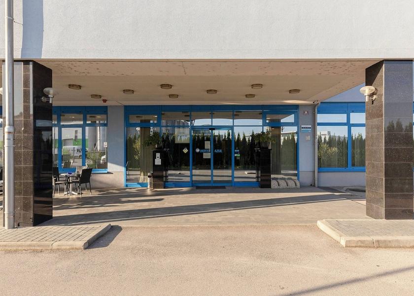  Kranj Property entrance