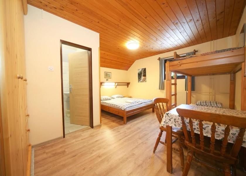  Kranjska Gora Quadruple Room with Private Bathroom