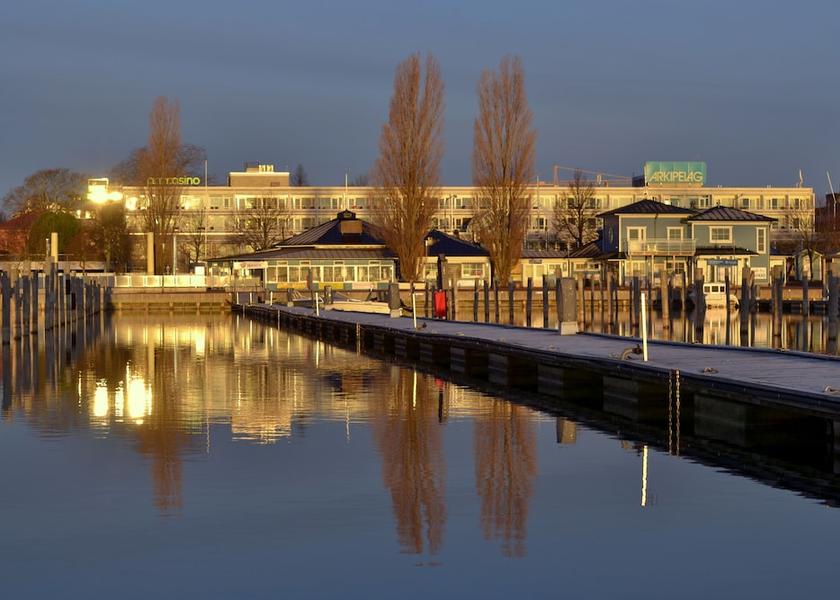 Aland Mariehamn Lake