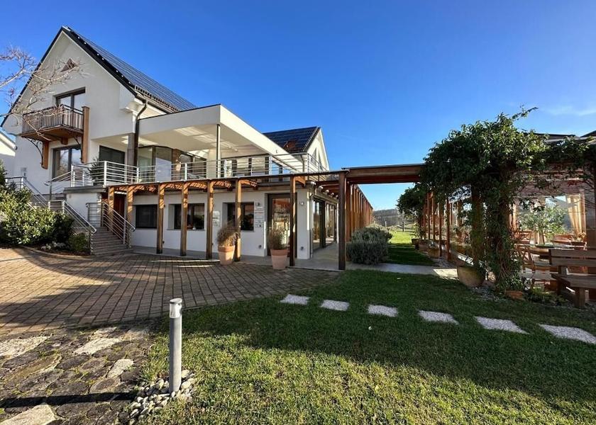  Rogaska Slatina Front of property
