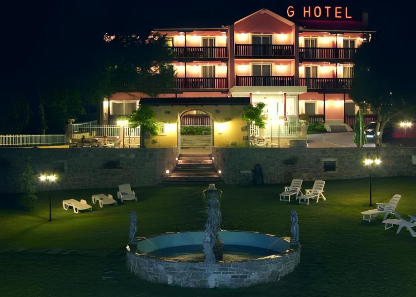  Sezana exterior view