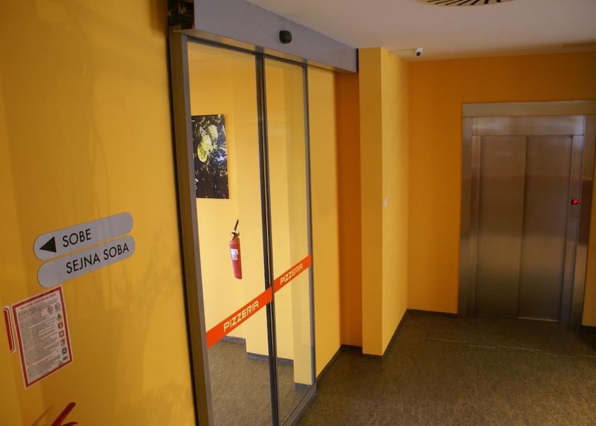  Sezana Reception hall