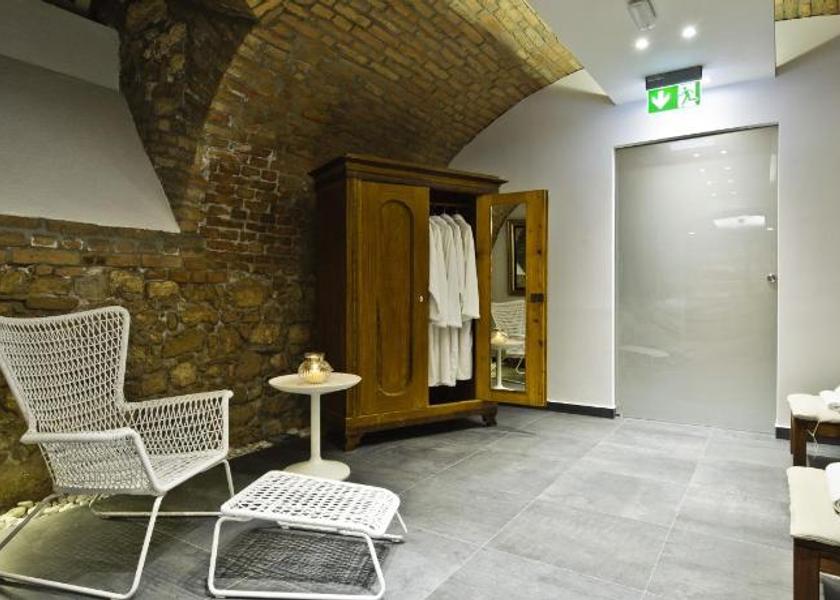 Baranya Pecs Facilities