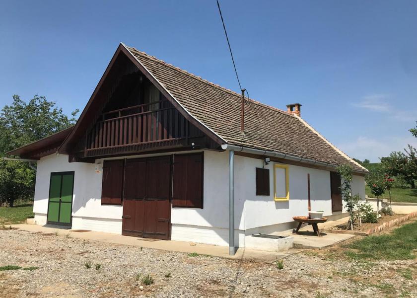 Baranya Kisharsány exterior view