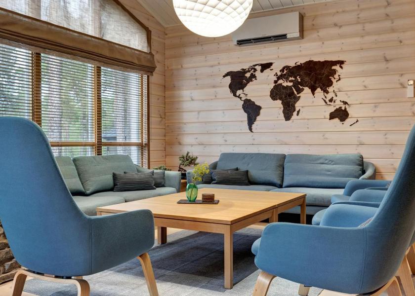 Rovaniemi Akaslompolo shared lounge/tv area