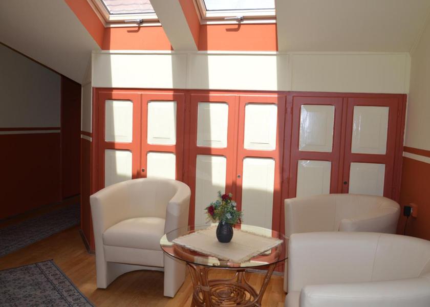  Gyor shared lounge/tv area