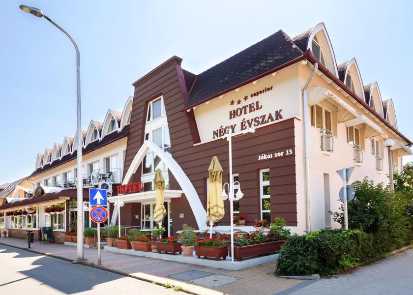  Hajduszoboszlo exterior view