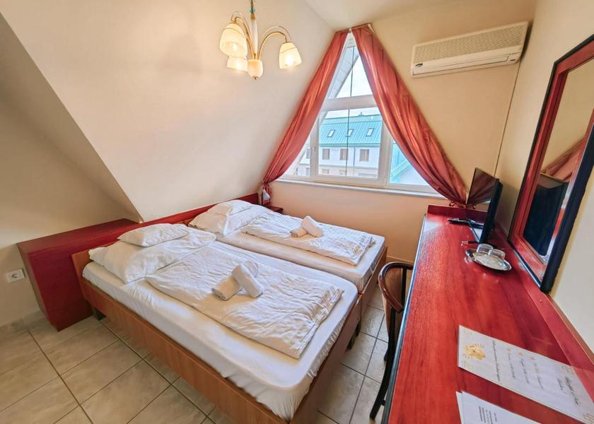  Hajduszoboszlo Double Room with Private Bathroom