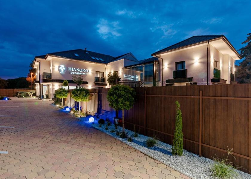  Hajduszoboszlo exterior view