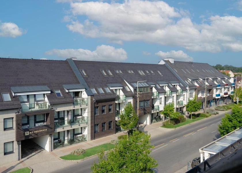  Sarvar exterior view