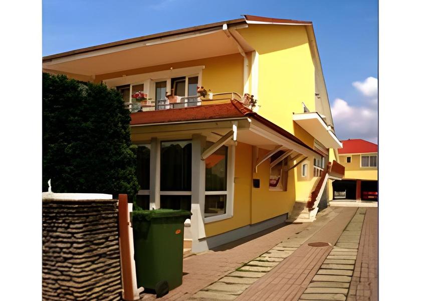 Vas County Sarvar Exterior view