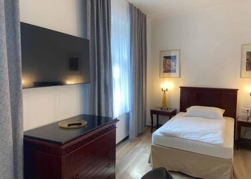 Pardubice (region) Litomysl Suite