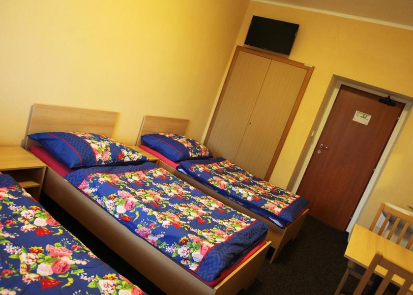 Pardubice Region Dolní Újezd Triple Room with Shared Bathroom