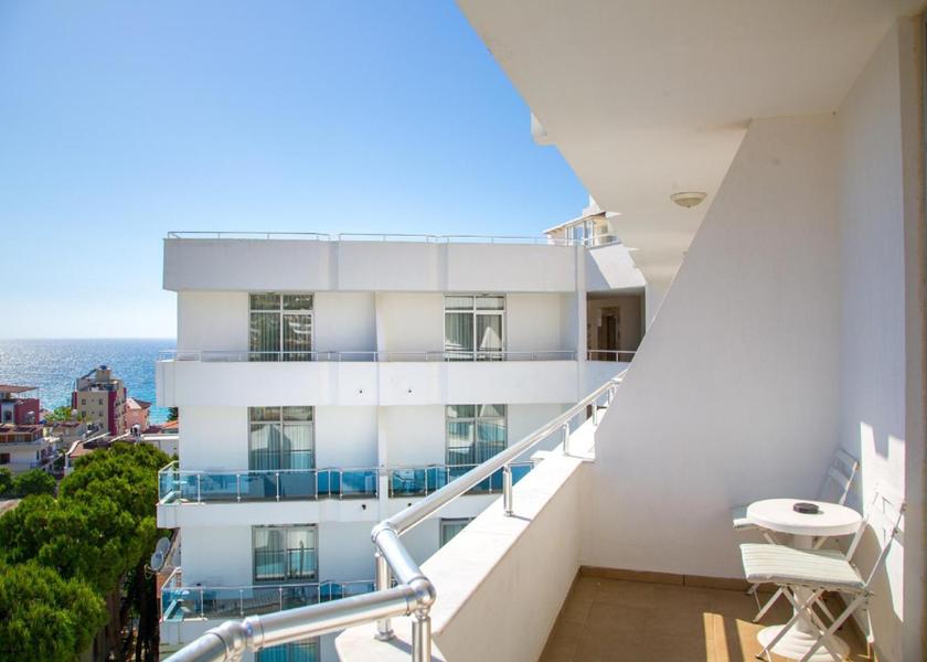 Aydin Kuşadası Hotel Exterior