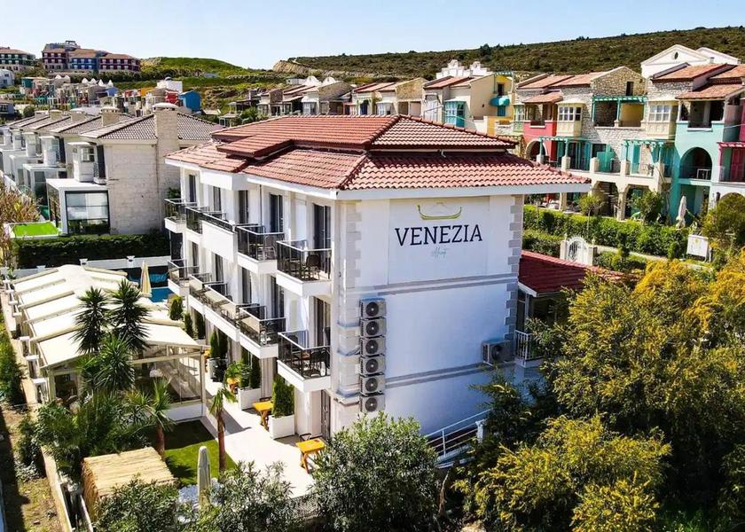 Izmir Çeşme exterior view