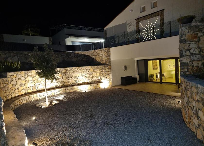  Kozina Hotel Exterior