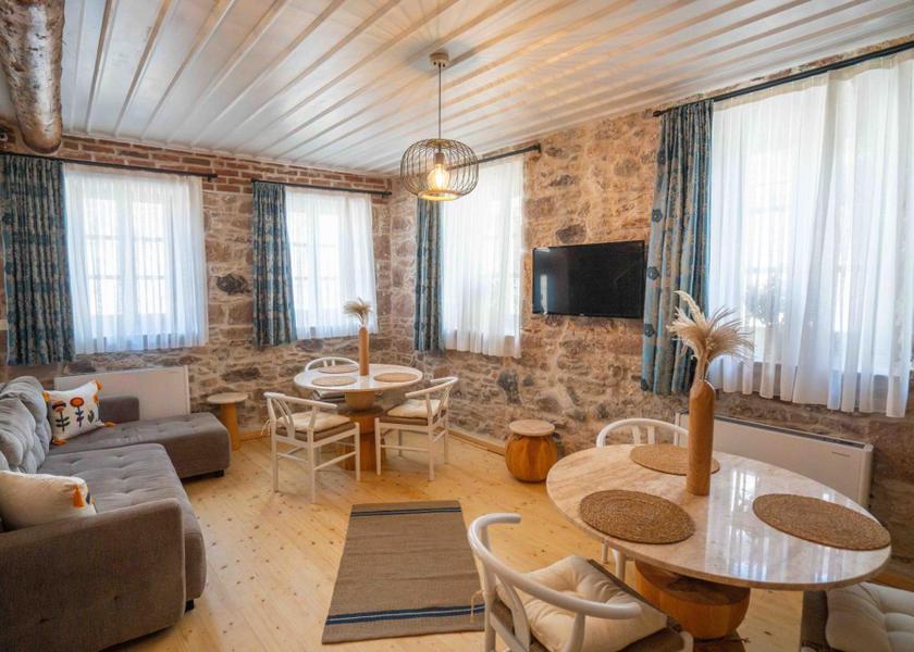 Balikesir Ayvalik lobby