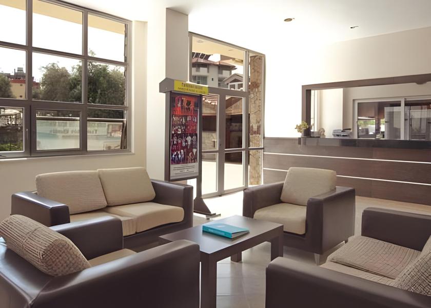  Side lobby