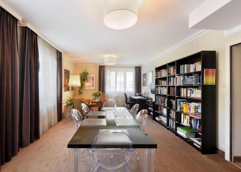 Canton of Vaud Lausanne shared lounge/tv area