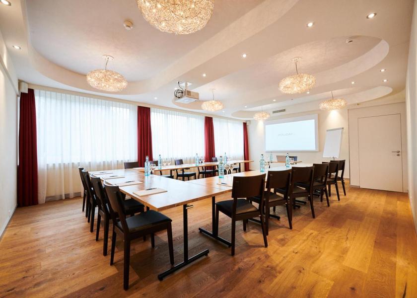 meeting room / ballrooms