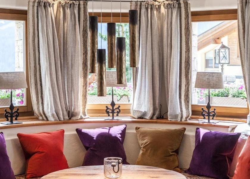 Graubuenden Arosa lobby