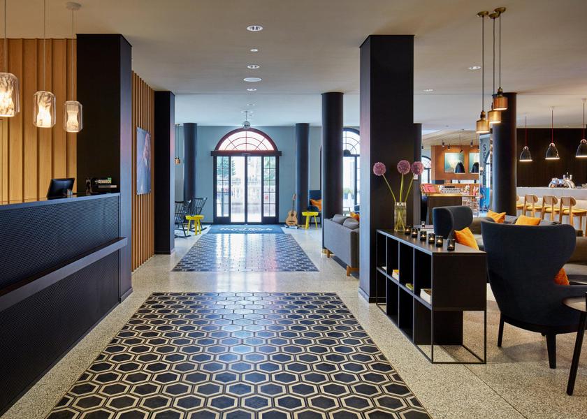 Graubuenden Davos lobby