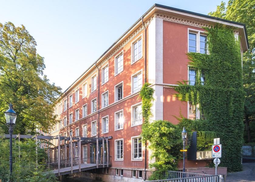 Basel-Landschaft Basel entrance