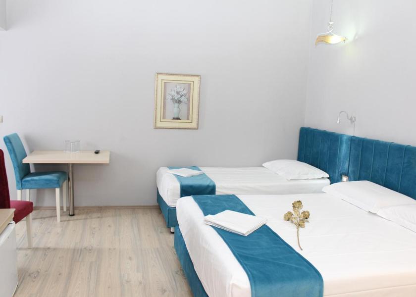  Tirana Triple - 1 Queen 1 Single