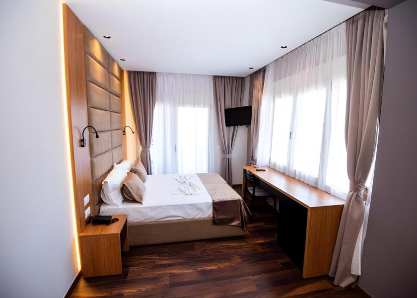  Durres Sea View Room - King Bed