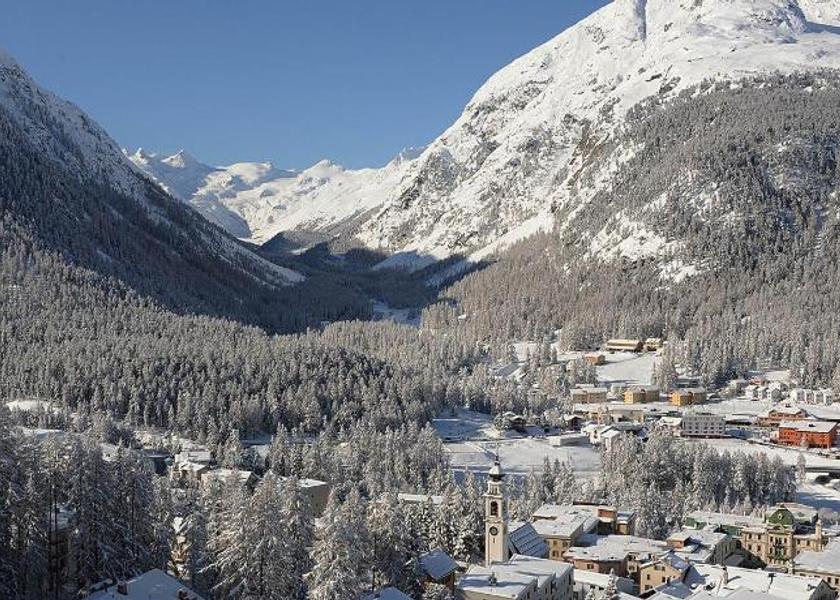 Graubünden Pontresina Surrounding environment