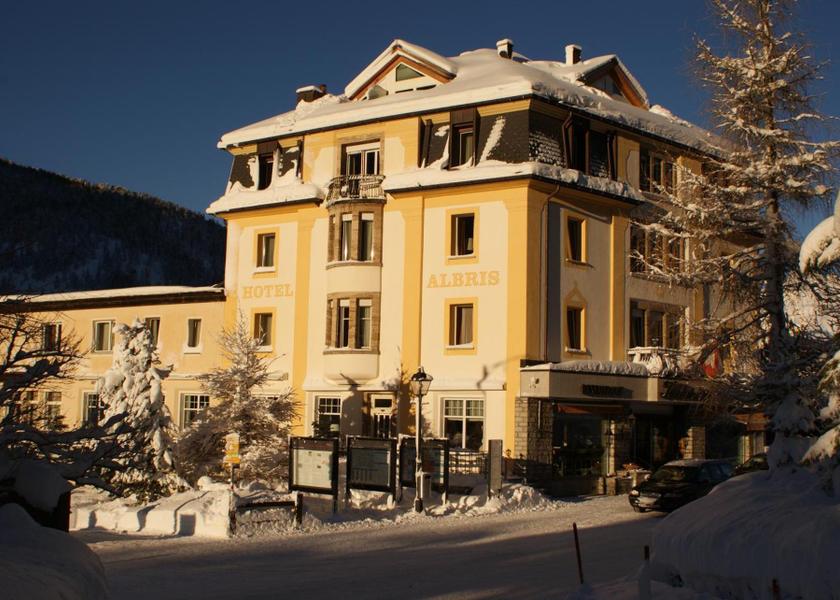 Graubünden Pontresina Entrance