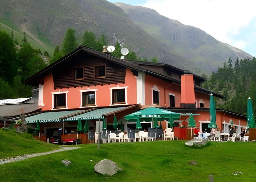 Graubuenden Pontresina exterior view