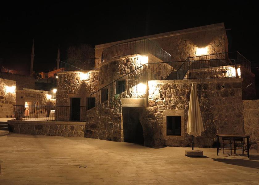 Aksaray Guzelyurt exterior view