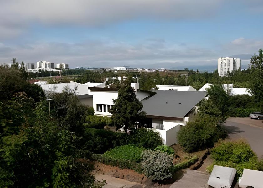 Southern Peninsula Reykjavik exterior view