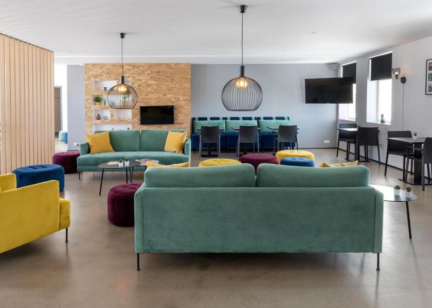 Southern Peninsula Reykjavik shared lounge/tv area