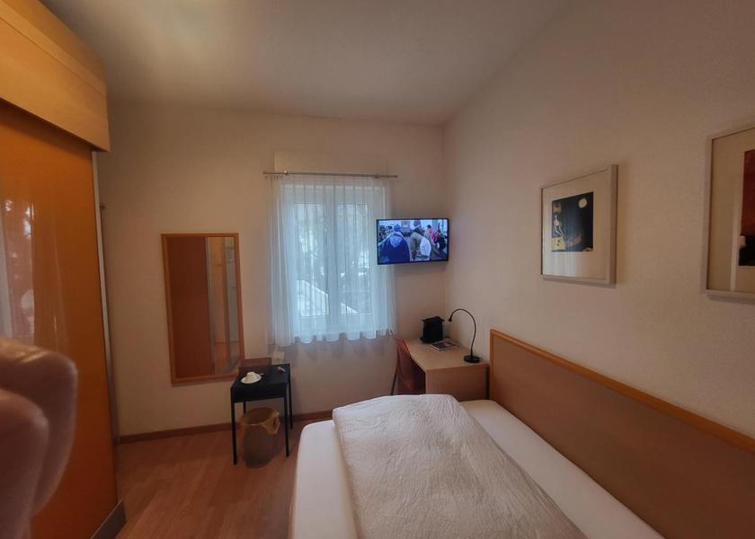 Valais Visp Single Room with Shower