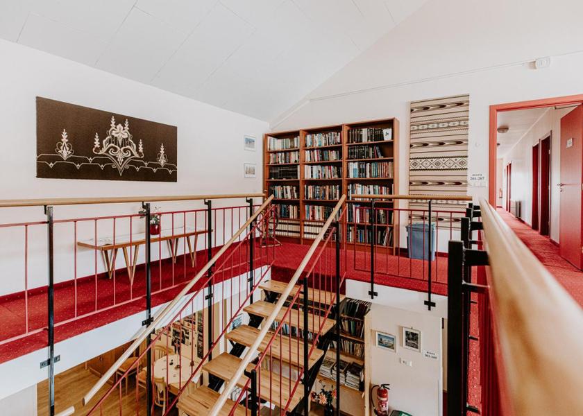 Northeast Region Laugar exterior view