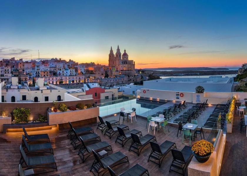  Mellieha swimming pool