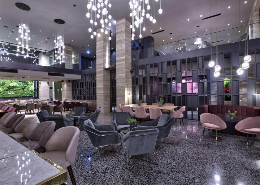  St. Julian's bar/lounge