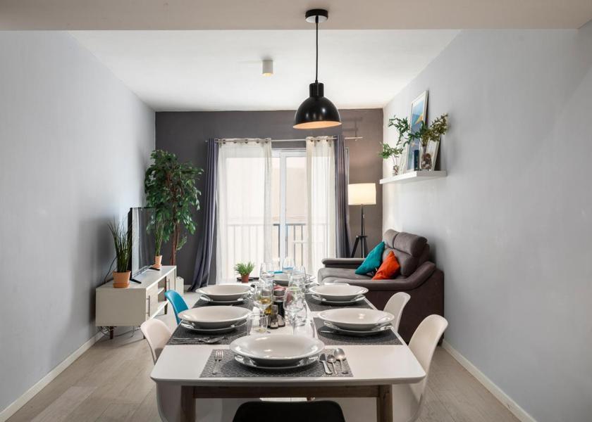 shared lounge/tv area